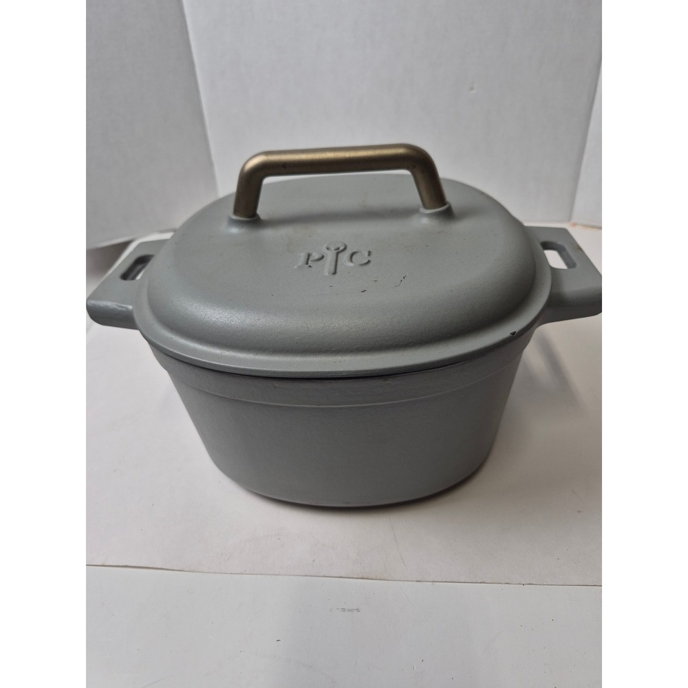Pampered Chef Gray Enameled Cast Iron Dutch Oven Pot with Lid Gold Handle 2qt